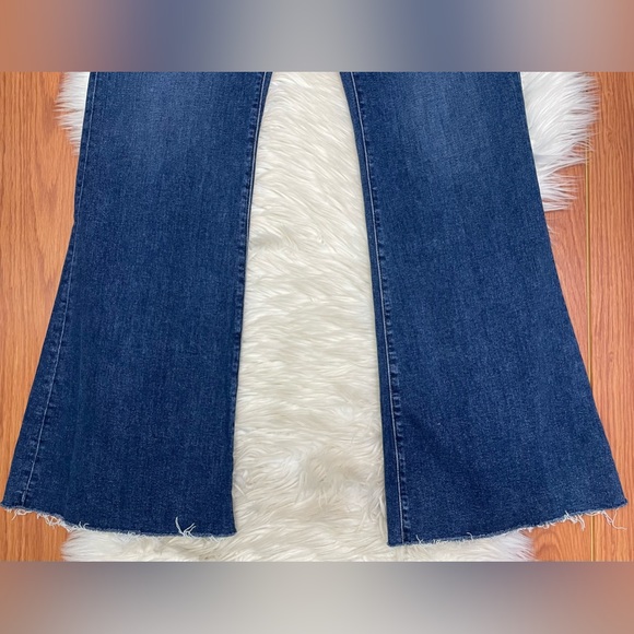 Abercrombie & Fitch The Flare Ultra High Rise Denim Blue Jeans Raw Hem Sz 32/14 - Picture 2 of 8
